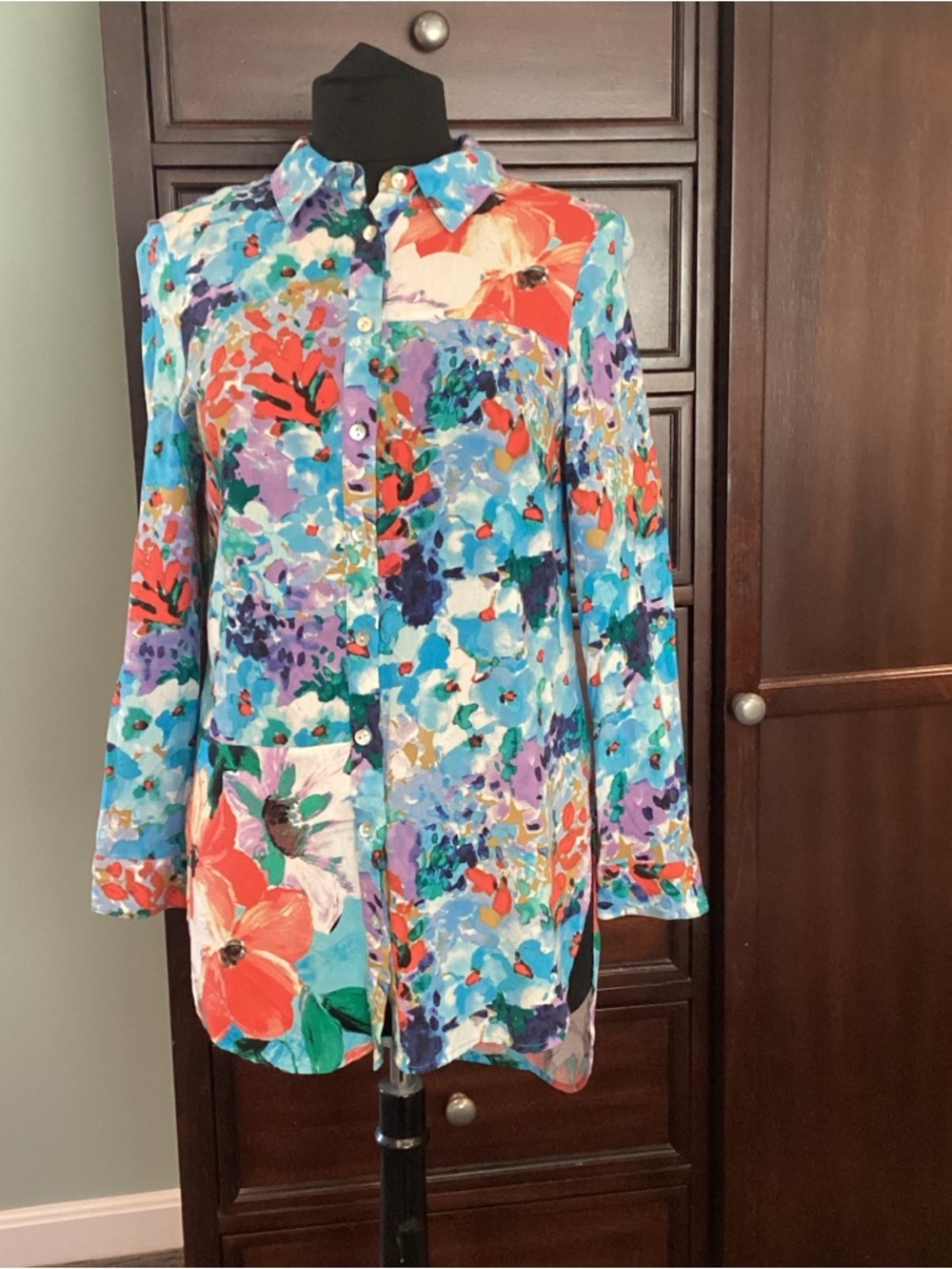 Fig and Flower (Anthro) Bright Tropical Floral oversized long sleeve shirt